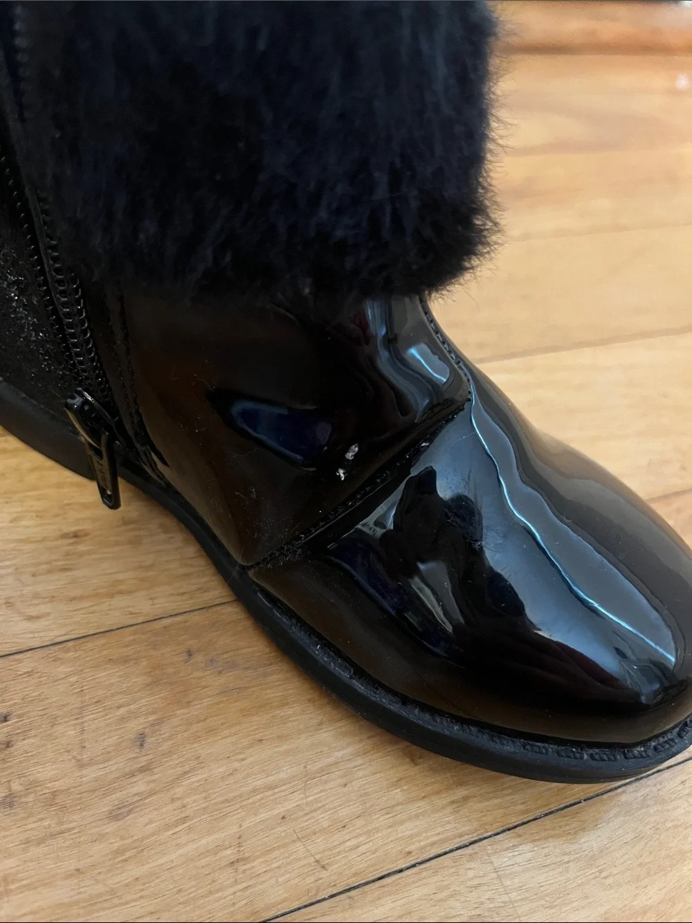 Gymboree 9 Toddler Black Glossy Ankle Boots with Faux Fur Cuff